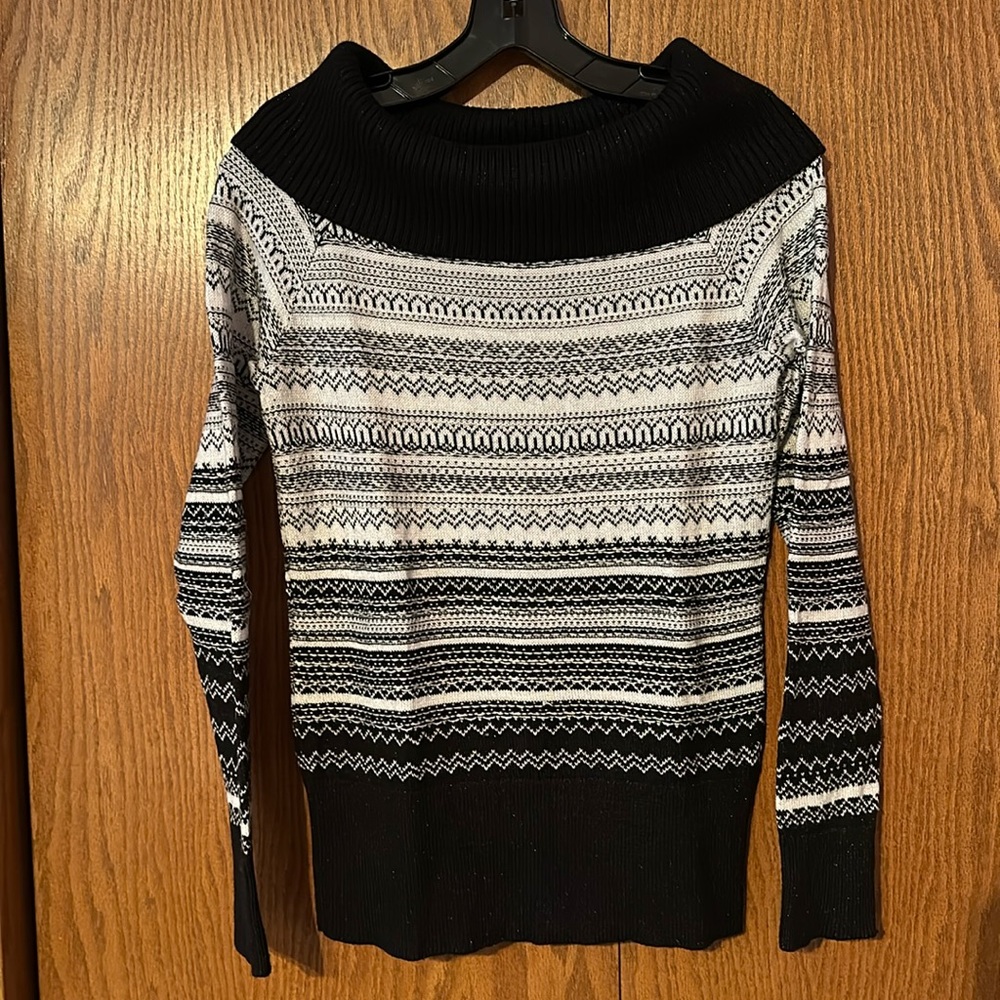 White House Black Market black and white metallic sweater size small.